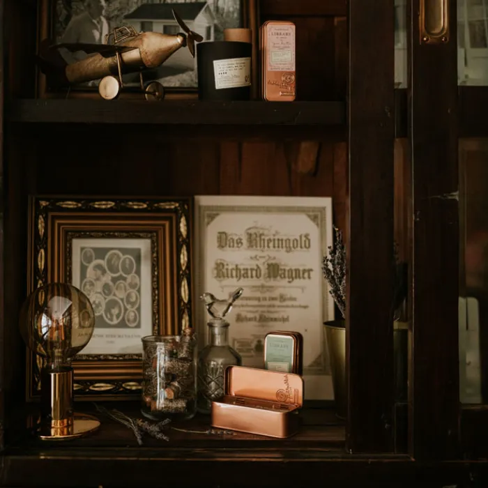 Titkos Társaság a Labirintus Műhelyében –  Ünnepi irodalom- és teakóstoló 