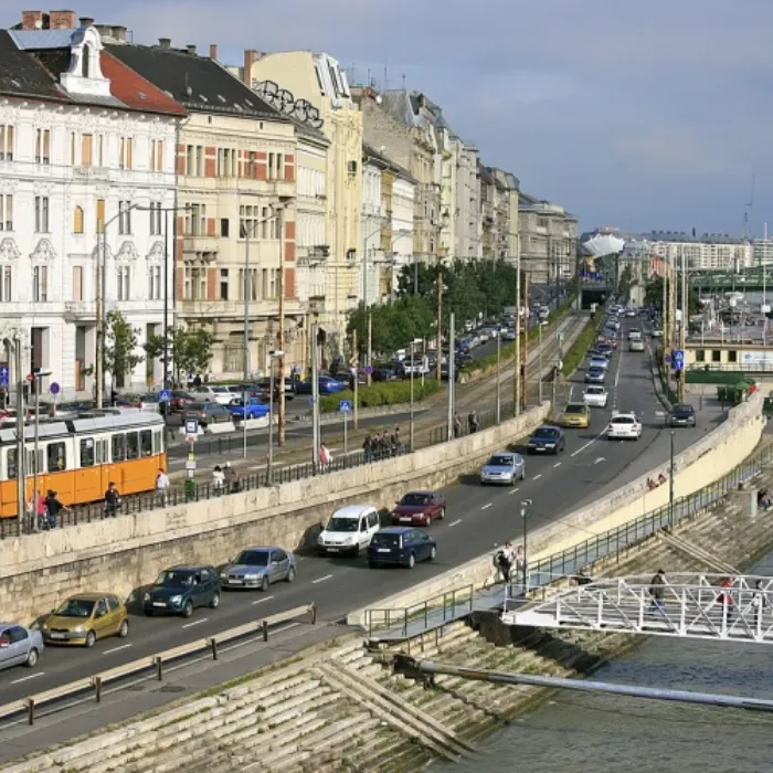 Secrets, stories, and flavors on the Pest waterfront - Spring Thematic Walks 2026