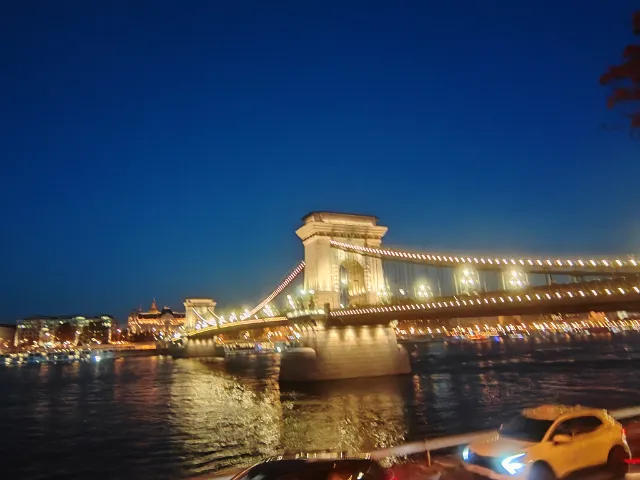 The popularity of our walks is continuously growing - hundreds signed up in the fall as well.