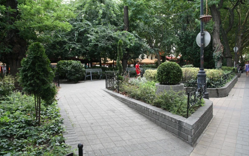 Liszt Ferenc tér - 5