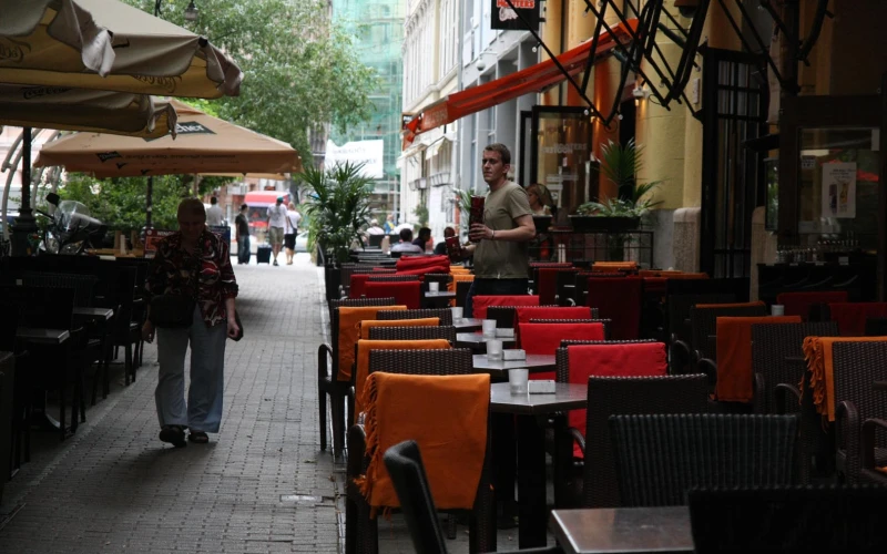 Liszt Ferenc tér - 9