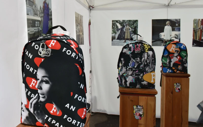 KOBY Fortepan hátizsákjai Fotó Bánkuti András