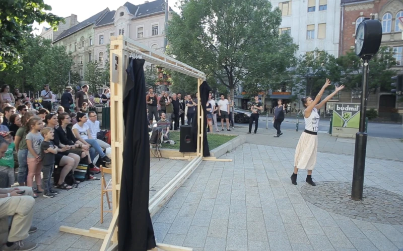 MVI_6300.00_02_56_01.Still006