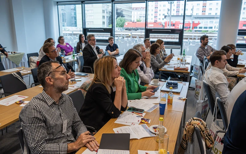 wien_delegation15may7