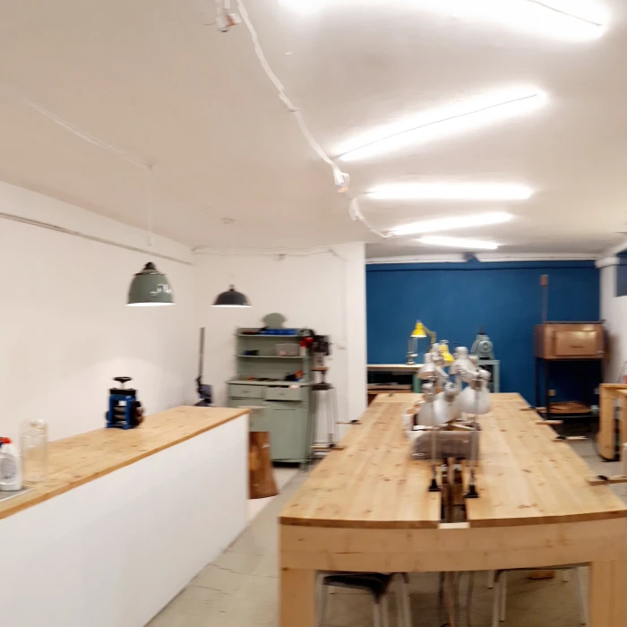 Kredenc Műterem - művészeti galéria