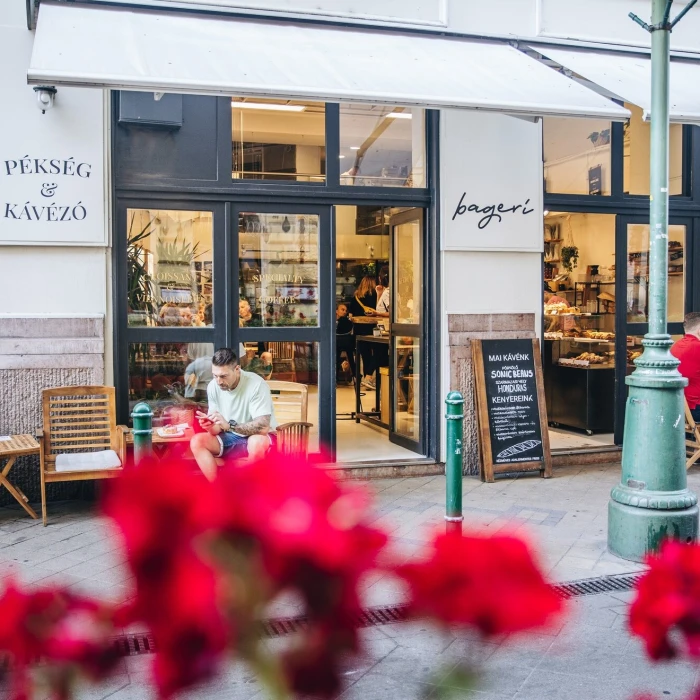 Bageri Pékség