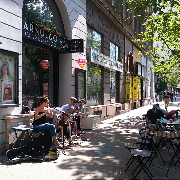 Gross Arnold Workroom and Cafe