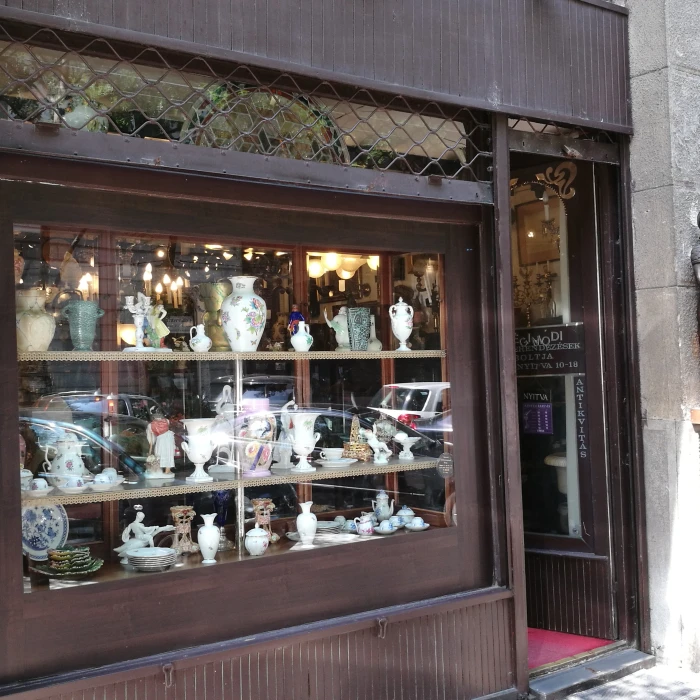 Old Fashion Interiour Shop