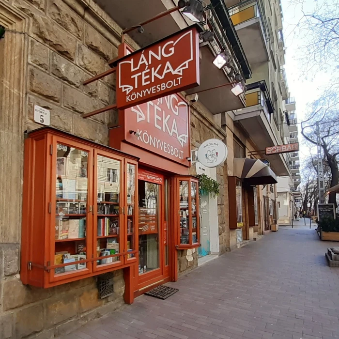 Láng Téka Bookstore
